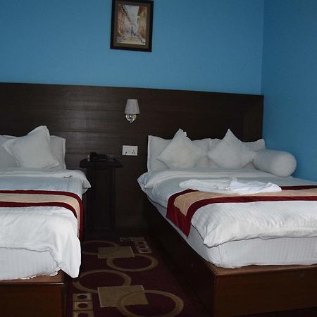 Hotel Rosemary Homes Pokhara Extérieur photo