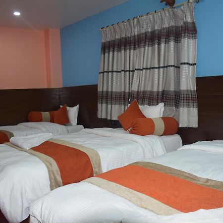 Hotel Rosemary Homes Pokhara Extérieur photo